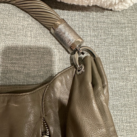 Michael Kors handbag with snake skin accents on hardware - Picture 4 of 6